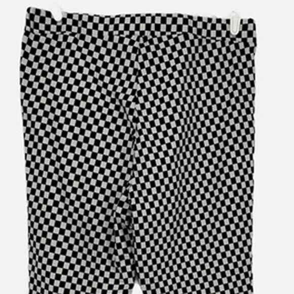 Rue 21 Plus Size Checkered Slim Fit Pants in Black/White Size 1X - Picture 6 of 10